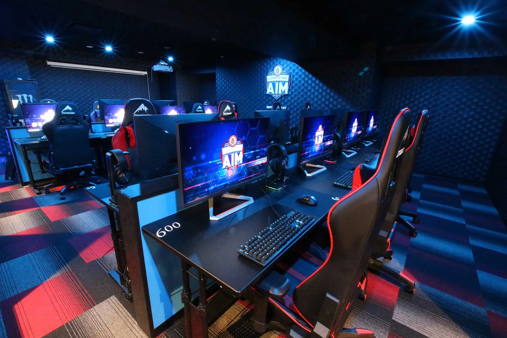 Alt image